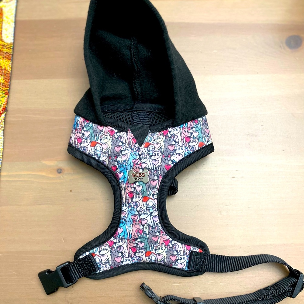 Bob’s Dog Harness with Hoodie.  Size XS